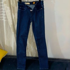 Blue jeans size 27